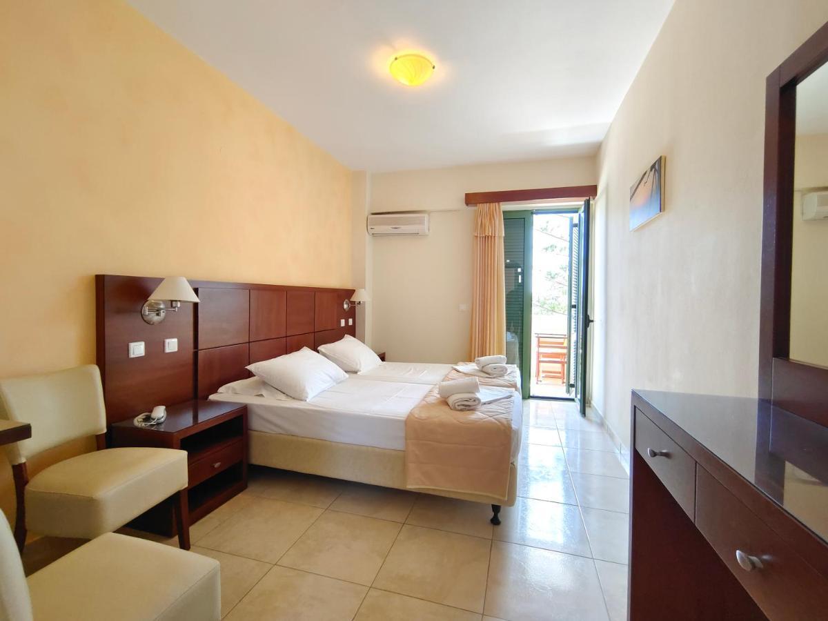 Alex (Adults Only) Hotel Карпатос Екстериор снимка
