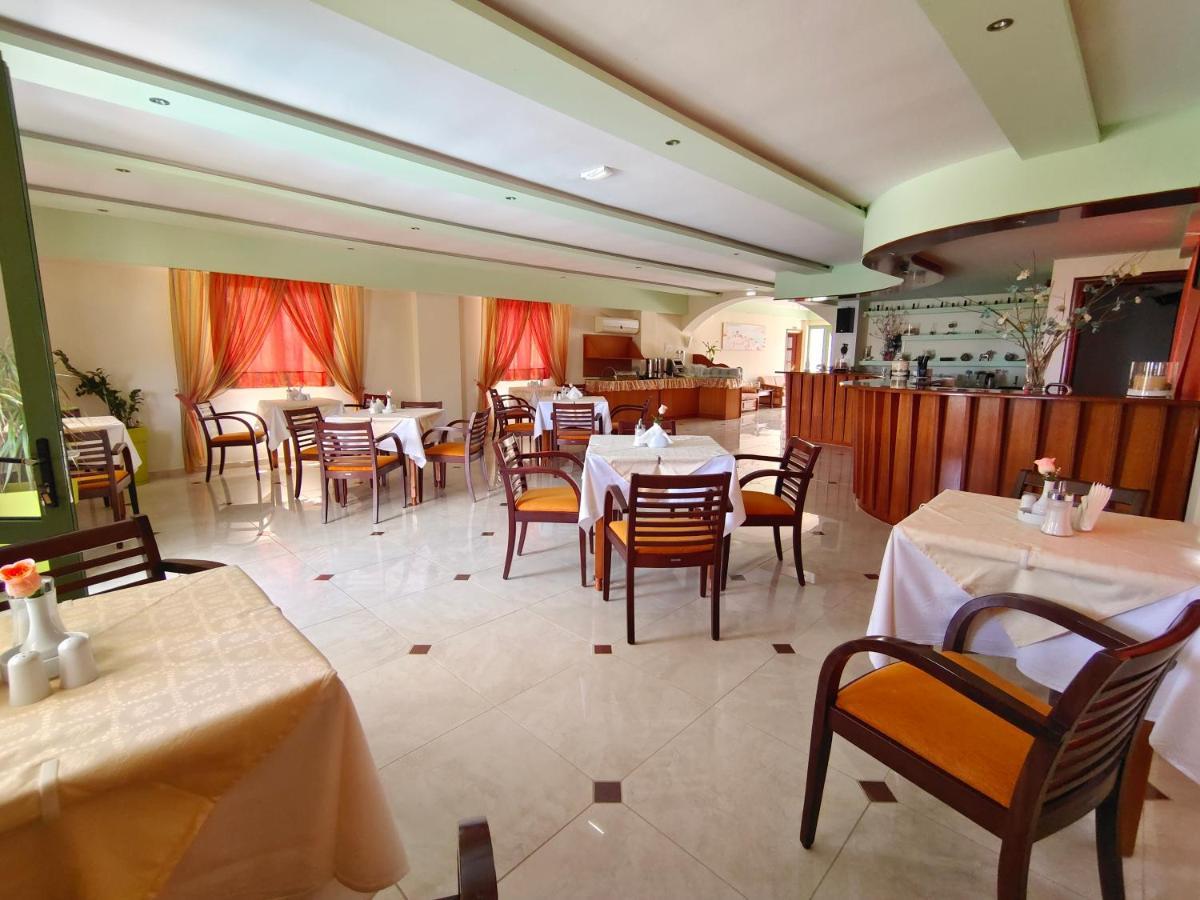 Alex (Adults Only) Hotel Карпатос Екстериор снимка