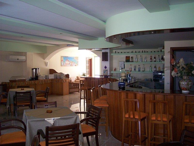 Alex (Adults Only) Hotel Карпатос Екстериор снимка